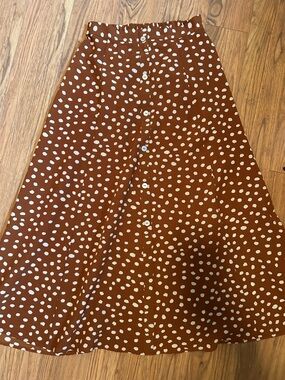 Sara Michelle Brown Polka Dot Button-Front Midi Skirt